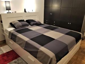 Arena West Apartment