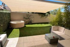 Appartements Appartement Sainte-Maxime avec Jardin et jacuzzi a 300m de la plage : photos des chambres