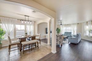 8 Mi to Fort Cavazos! Modern Home w Fire Pit