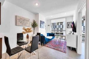 Charming Apt in the Heart of Downtown With Free Parking