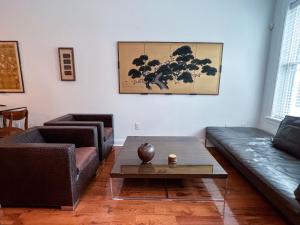 Peaceful Zen Getaway in the City