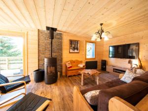Maisons de vacances Chalet familial confortable avec spa, proche Gerardmer et station de ski, ideal ete et hiver. - FR-1-589-469 : photos des chambres