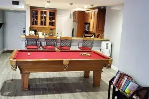 Fully Furnished, Beautiful, Spacious Two Bedroom Condo - بلانتايشن