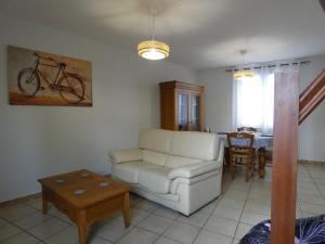 Maisons de vacances Gite Courville-sur-Eure, 3 pieces, 4 personnes - FR-1-581-117 : photos des chambres