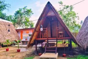 HIRAYA Camp Site - FREE use of SCOOTER for NIPA HUTS - Langi-langiban