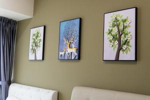 Mount Austin #Akademik Suite Floral Deer Studio 2-4pax #MSPro