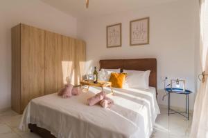 Seaside Serenity Suite in Loutra