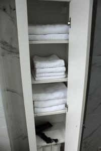 White apartment, 2 Chambre-Arrivée autonome-Wifi rapide