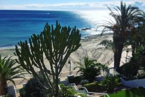 Terraced house by the beach