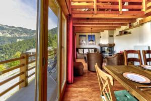 Chalet Snowfall - jacuzzi - views