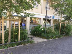 Appartements GRAND PARIS, private parking, balcony and metro, 24 hours self checking : photos des chambres