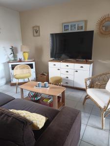 Appartements Mauguio-Carnon P2 60 m2, tout confort, spacieux, climatise, wifi, balcon, parking prive couvert, 15 min de la mer, de Montpellier : photos des chambres