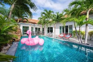 Majestic Residence Pool Villa 4 Bedrooms Private Beach