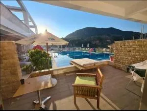 Iris Premium - Mikros Gialos