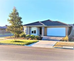 Lucas One 2-bedroom apartment NBN Pets - Scarsdale