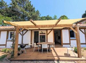 Maisons de vacances Sejour paisible en famille proche de la nature - logement avec terrasse et aire de jeu : photos des chambres