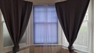 1 Bed Flat - Sleeps 2 - Pets - Parking - Wifi