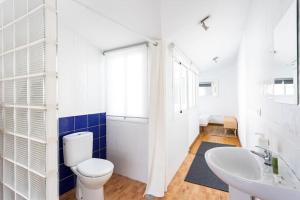 Penthouse in St Montaño, historic centre, WiFi.