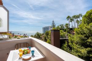 COASTAL PARADISE 3bed , POOL , SEA VIEWS!