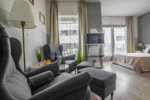 K40 Romantic Deluxe Studio In the City Center