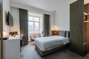 Deluxe Single Room room in Hotel Astoria