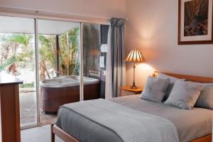 科夫斯港 Lake Russell Lakeside Retreat 4星级 酒店 套房