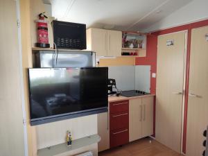 Campings bungalow A04 : photos des chambres