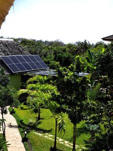 Paradiesische Villa Maisha Mazuri mit Pool. Terrasse und Personal