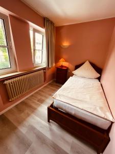 Single Room with Private Bathroom room in Osteria-Hotel-Centovini