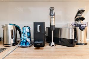 Sleep, Shower and coffee near Madrids Gran Via