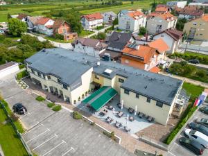 Hotel Santiny 