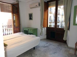 Apartamento en Sevilla Centro con Vistas a la Plaza Alameda de Hércules - Hasta 7 personas