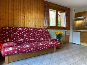 Charmant appartement 2 chambres avec parking à Châtel, à 200m du centre - FR-1-693-35