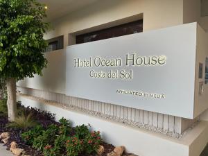 APARTMENT SOL CARIHUELA TORREMOLINOS