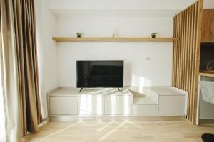 Himson-Beige Apartment