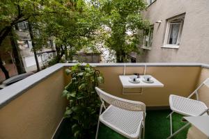 NEW Iorga5 OldCity SelfCheckIn