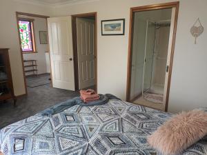 Front apartment in Howrah with stunning views