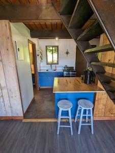 Jade Resort-Oceanfront Suites in Gowlland Harbour