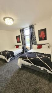4 Double Bedroom House in Accrington sleeps 6