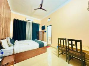 Hotel Black and White - 2hvězdičkové hotely ve městě Bhairāhawā