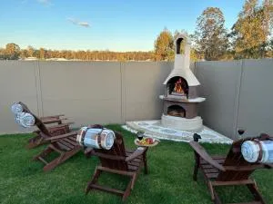 WineCountry Holiday House - Luskintyre