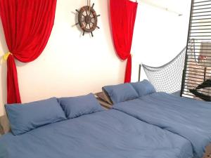 Pirate Tavern at Hextar World Mall 100meters, for 6-7 Pax, 5mins to 1U, Kidzania, IKEA