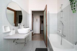 Casa Lya e Seve (funicolare)