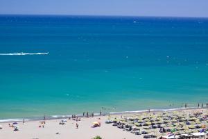 Maras Apartments Torremolinos LA MAR - Beachfront Tiny House - 30 m2 Private Terrace