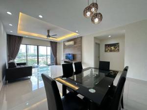 SetiaWalk Puchong 8-10Pax 3R2B IOI Mall Sunway