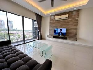 SetiaWalk Puchong 8-10Pax 3R2B IOI Mall Sunway