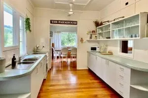 Kenilworth Farmhouse - Booloumba