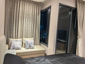 Once Pattaya Seaview Condo
