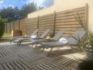 Maisons de vacances Le 4 Maison de charme proche de la plage wifi : photos des chambres