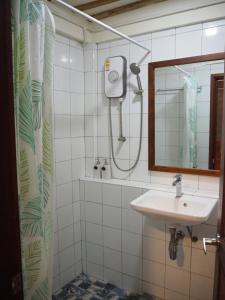 Banmai87 Guest House บ้านไม้87 เกสต์เฮ้าส์